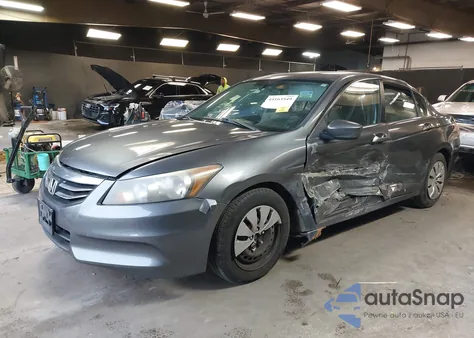 2012 Honda Accord 2.4 Lx z USA, uszkodzony, nr VIN 1HGCP2F32CA186131